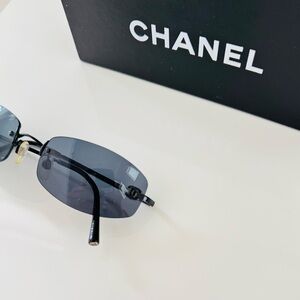 Rare 🌹 Vintage Chanel rimless CC 4002 model sunglasses